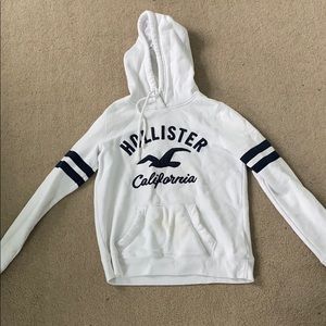 white hollister hoodie